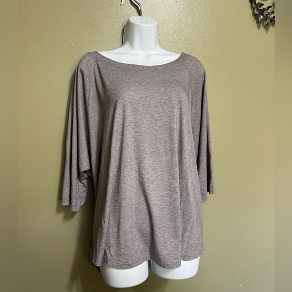 Grey‎ Athleta 3/4 Sleeve Pullover with Sheer Back, Size 2X - Picture 1 of 5